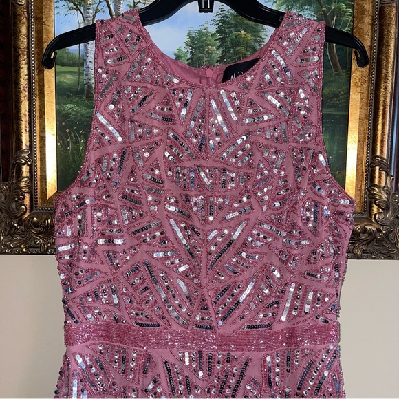 Mac Duggal Geometric Patterned Sequin Midi Cocktail Dress - Picture 5 of 8